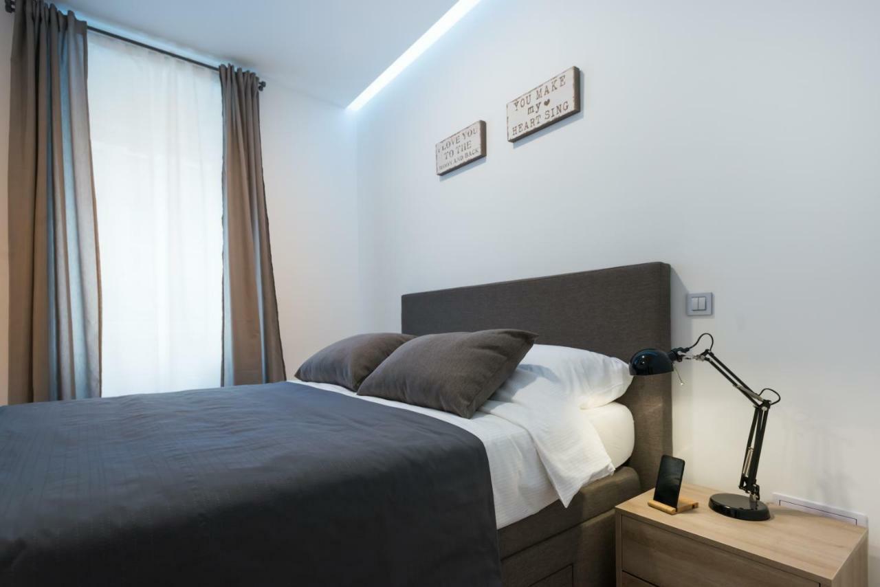 H4U Smart Deluxe Apartment ซาเกร็บ ภายนอก รูปภาพ