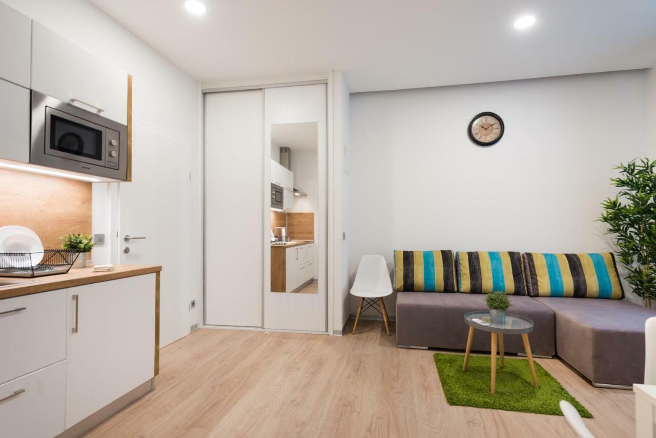 H4U Smart Deluxe Apartment ซาเกร็บ ภายนอก รูปภาพ
