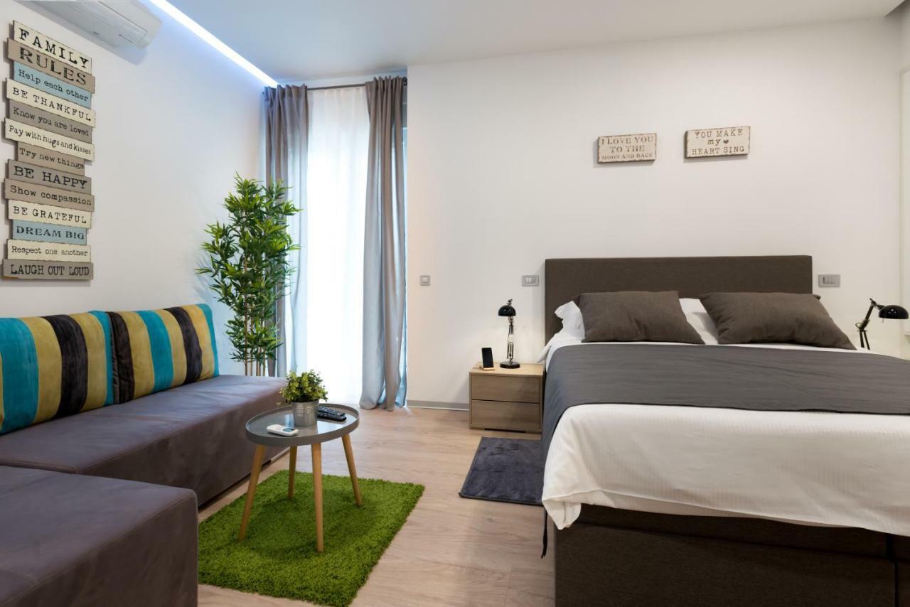 H4U Smart Deluxe Apartment ซาเกร็บ ภายนอก รูปภาพ