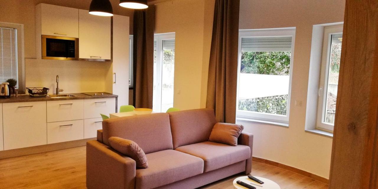 H4U Smart Deluxe Apartment ซาเกร็บ ภายนอก รูปภาพ
