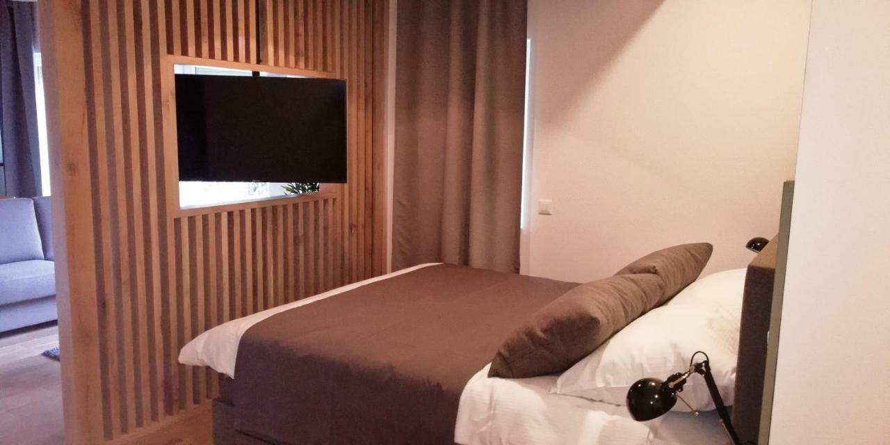 H4U Smart Deluxe Apartment ซาเกร็บ ภายนอก รูปภาพ